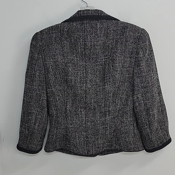 HOBBS London Crop Blazer